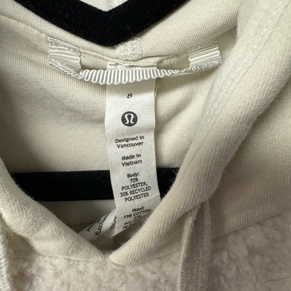 lululemon - Picture 4 of 4